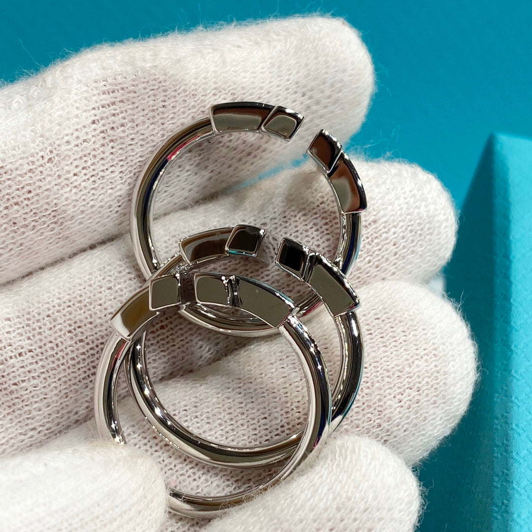 Tiffany T Wire Turquoise Cubic Zirconia Ring Silver