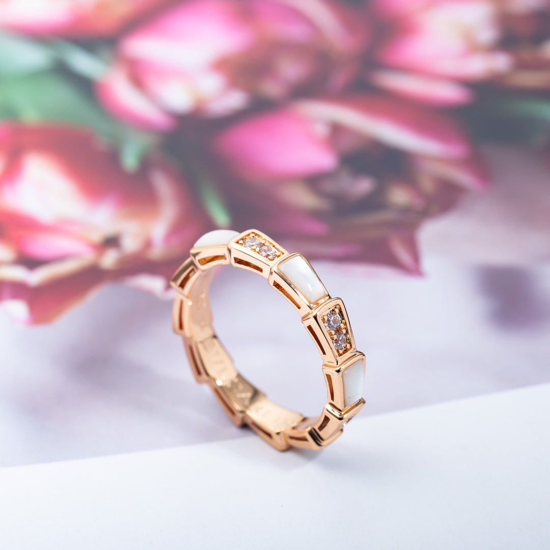 Bvlgari Serpenti Ring Pink Gold Cubic Zirconia MOP 3MM