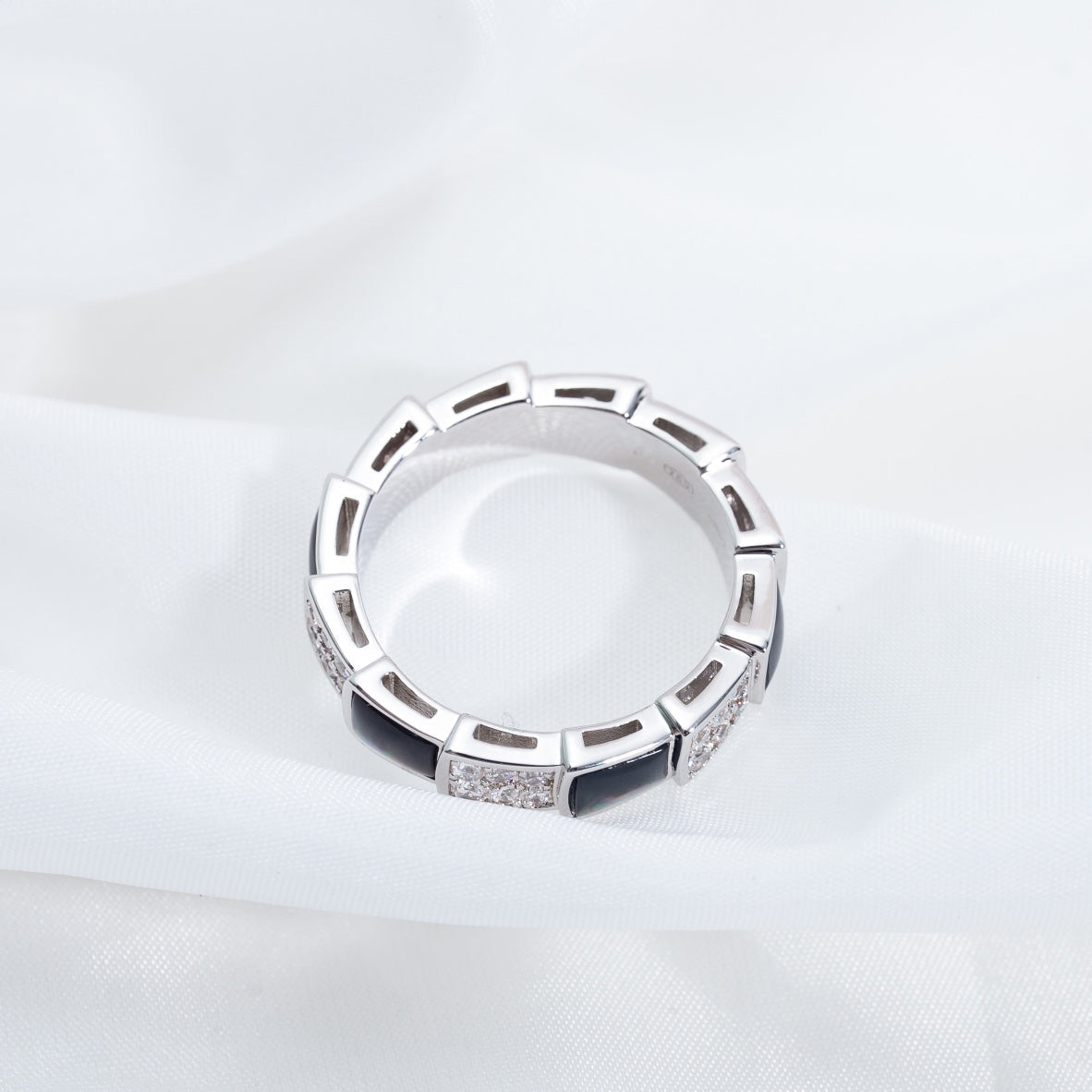 Bvlgari Serpenti Ring Silver Cubic Zirconia Black MOP 4MM