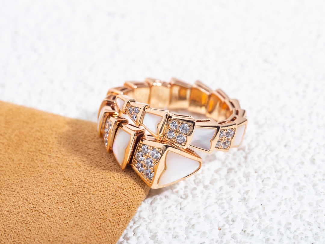 Bvlgari Serpenti Ring Pink Gold Cubic Zirconia MOP
