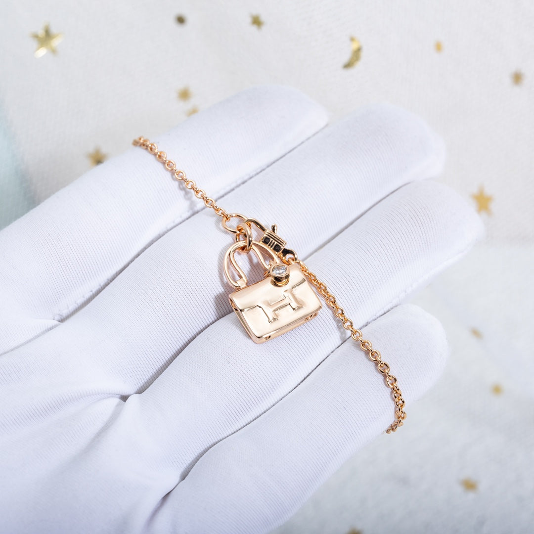 Hermes Amulette Pendant Pink Gold Necklace
