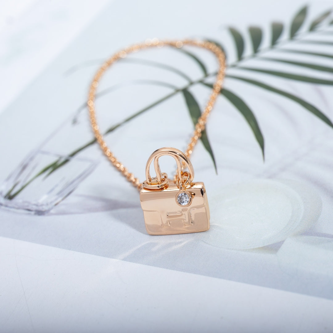 Hermes Amulette Pendant Pink Gold Necklace