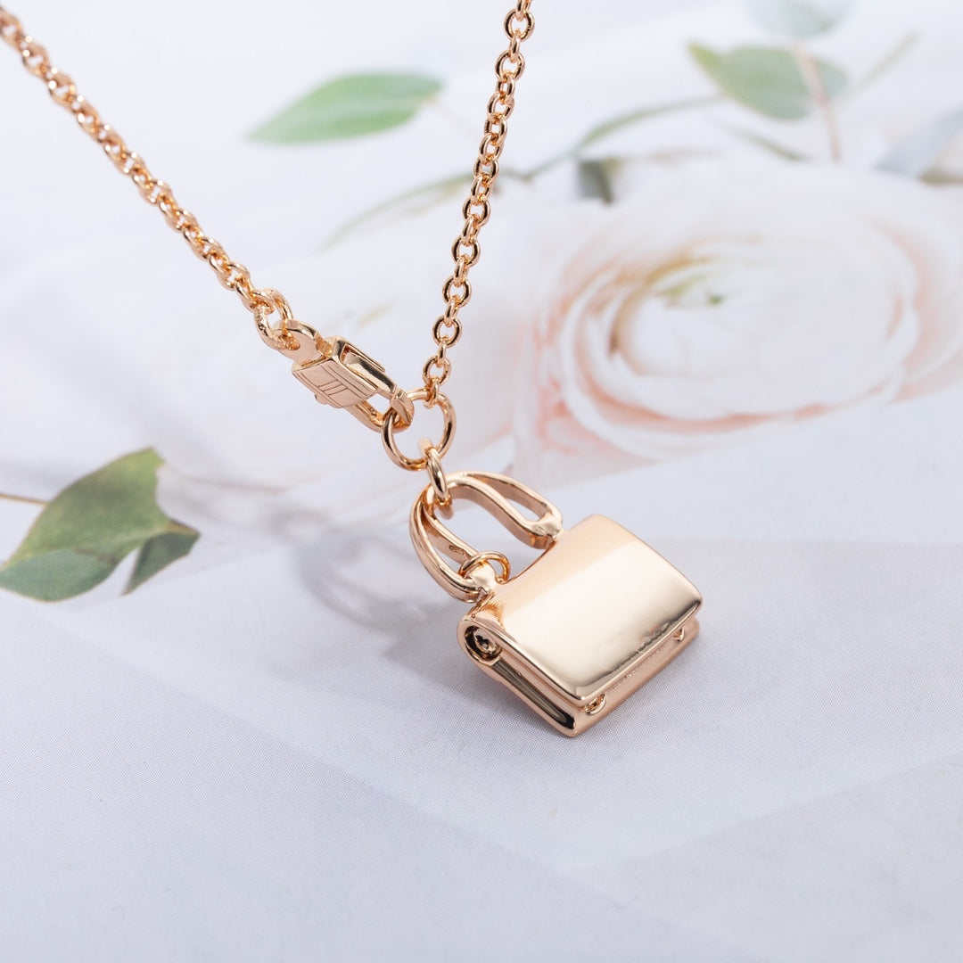 Hermes Amulette Pendant Pink Gold Necklace