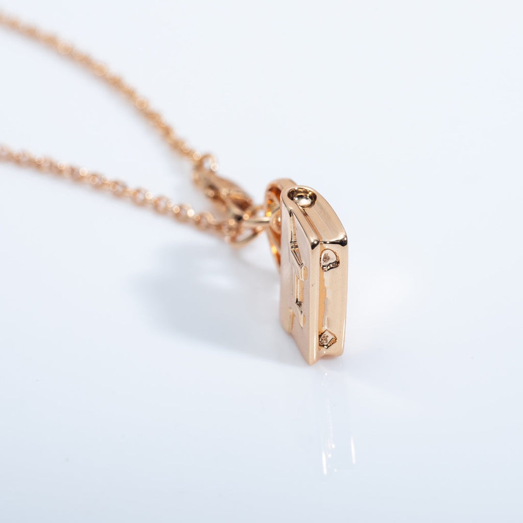Hermes Amulette Pendant Pink Gold Necklace