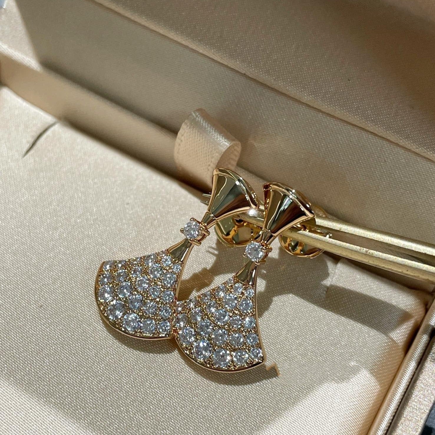 Bvlgari Dream Earrings Cubic Zirconia