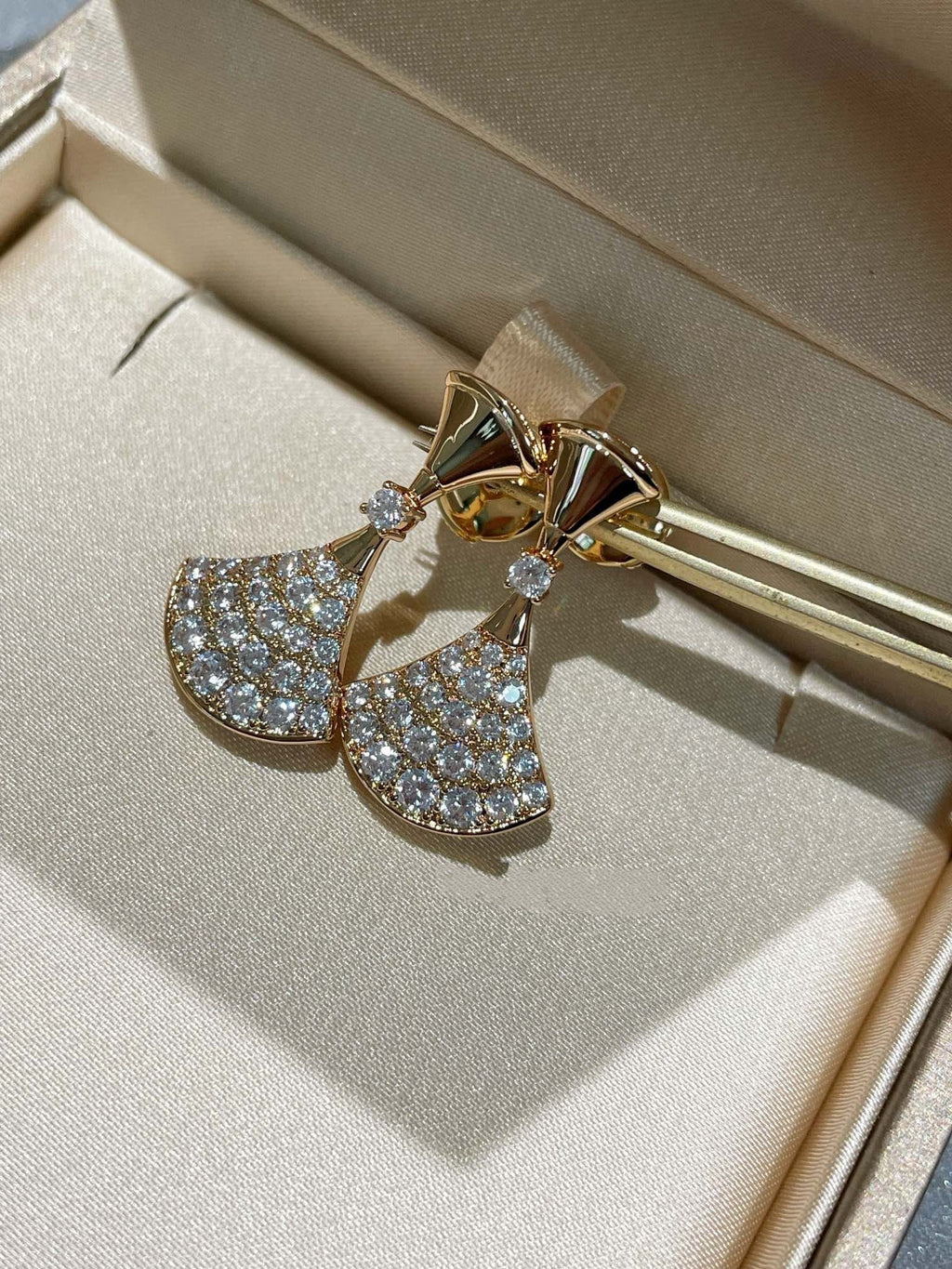 Bvlgari Dream Earrings Cubic Zirconia