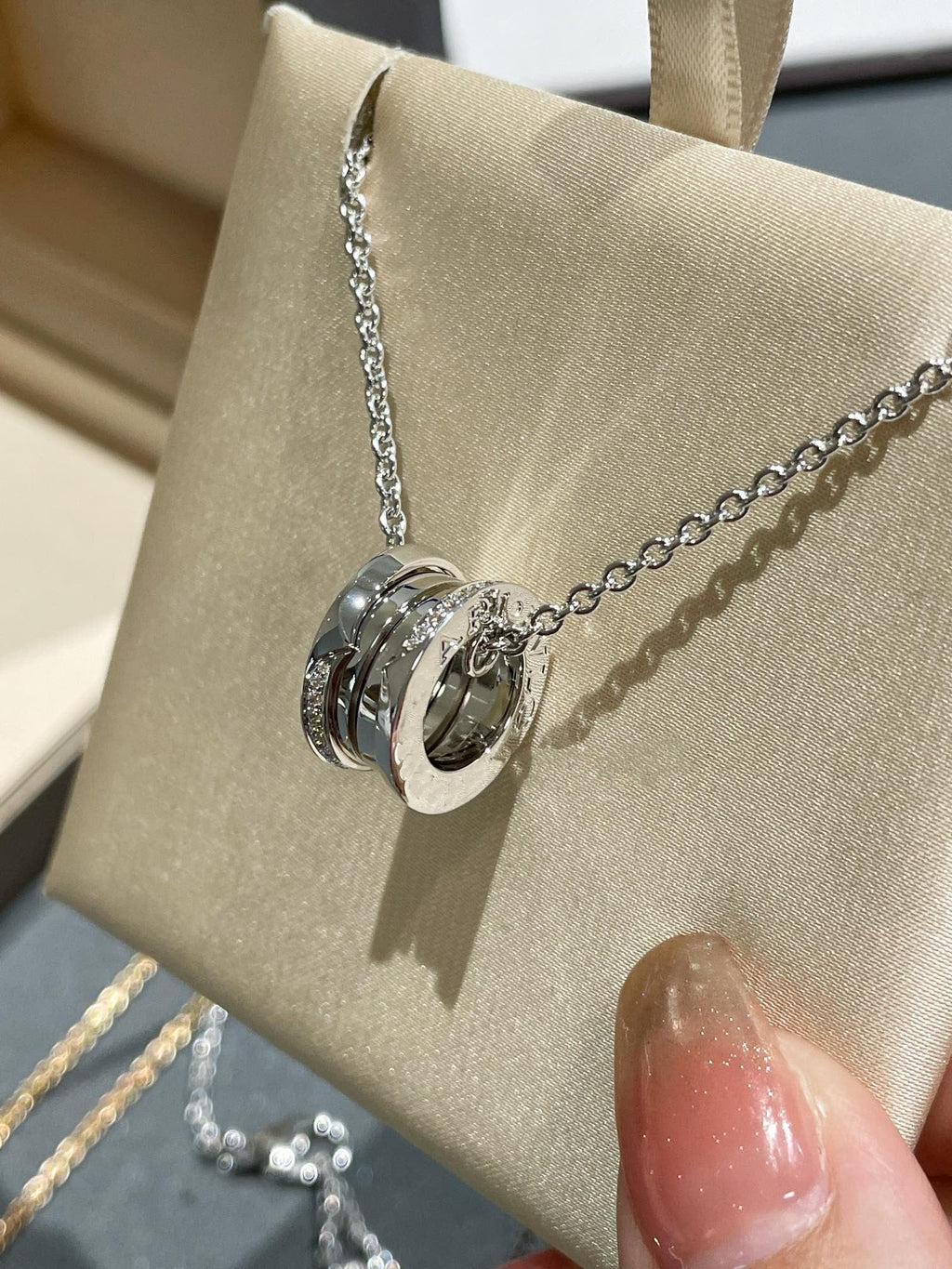 Bvlgari Zero 1 Necklace Cubic Zirconia