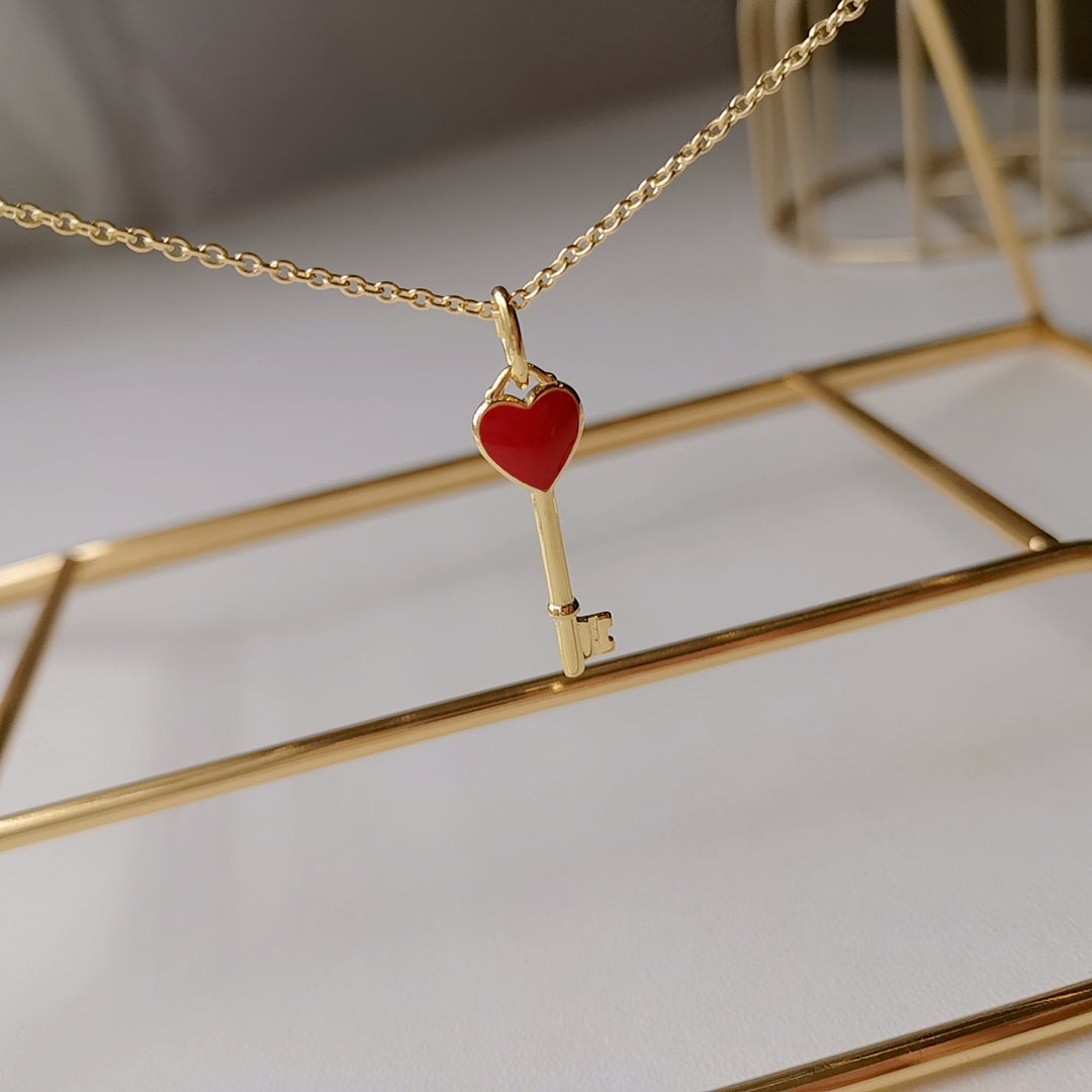 Tiffany Key Pendant Carnelian Heart Gold Necklace