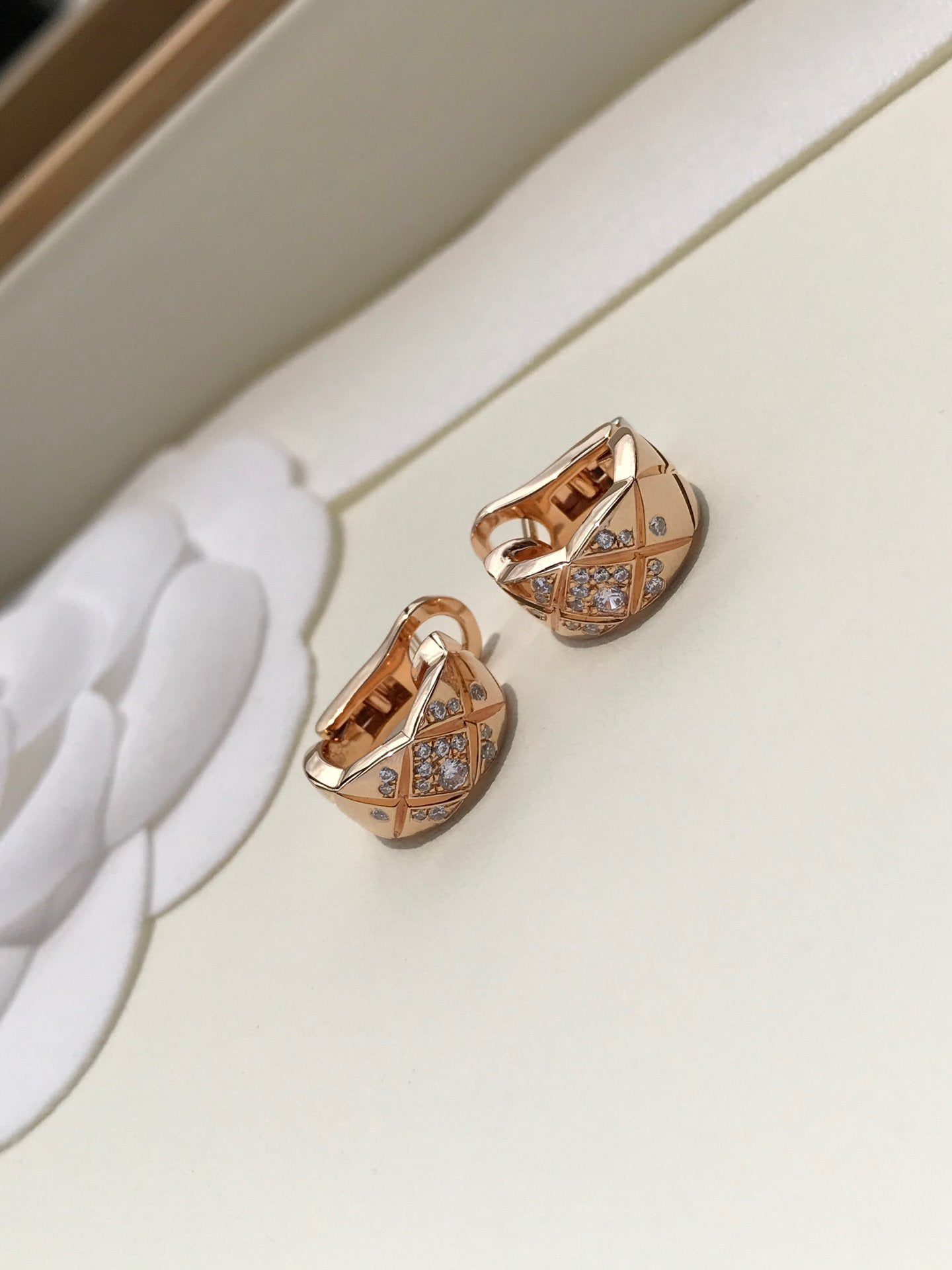 Chanel Crush Cubic Zirconia Pink Gold Earrings