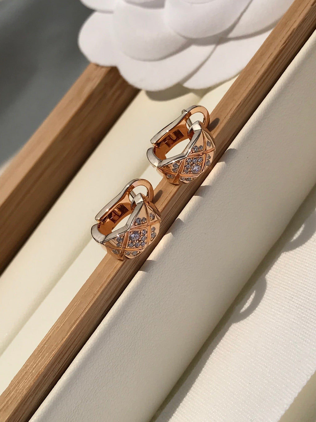 Chanel Crush Cubic Zirconia Pink Gold Earrings