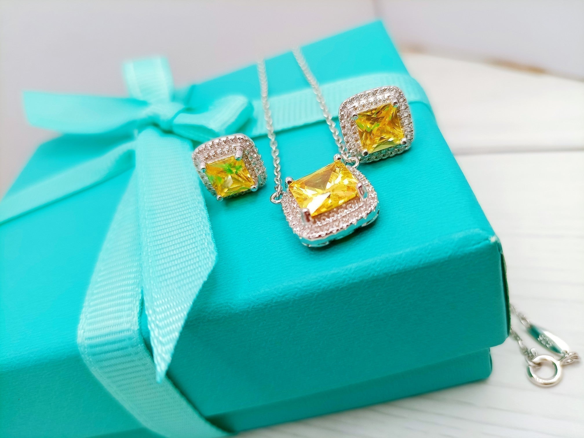 Tiffany Sparklers Citrine Gemstone Pendant Necklace Sterling Silver