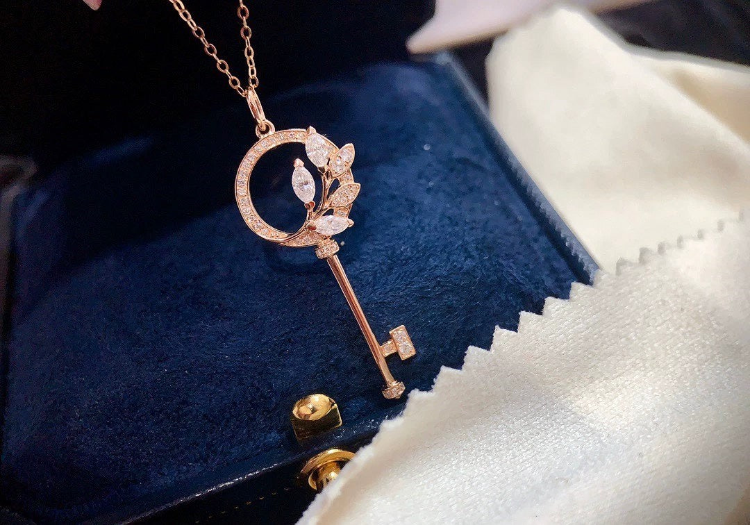 Tiffany Victoria Cubic Zirconia Pink Gold Vine Circle Key Necklace