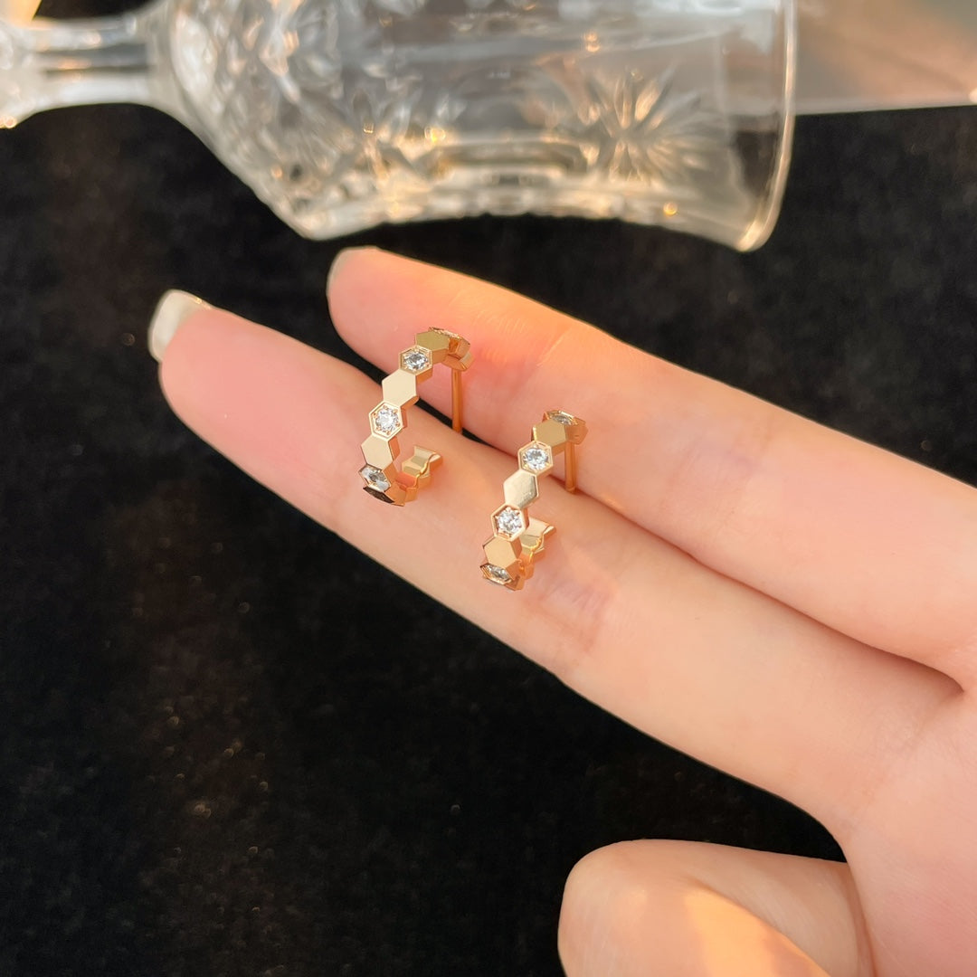 Chaumet Bee Love Cubic Zirconia Hoop Earrings