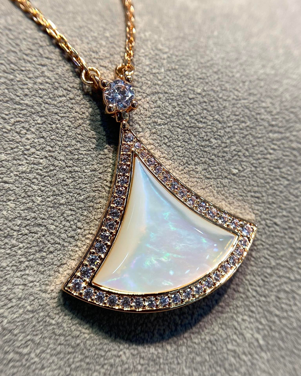 Bvlgari Dream MOP Cubic Zirconia Paved Pink Gold Necklace