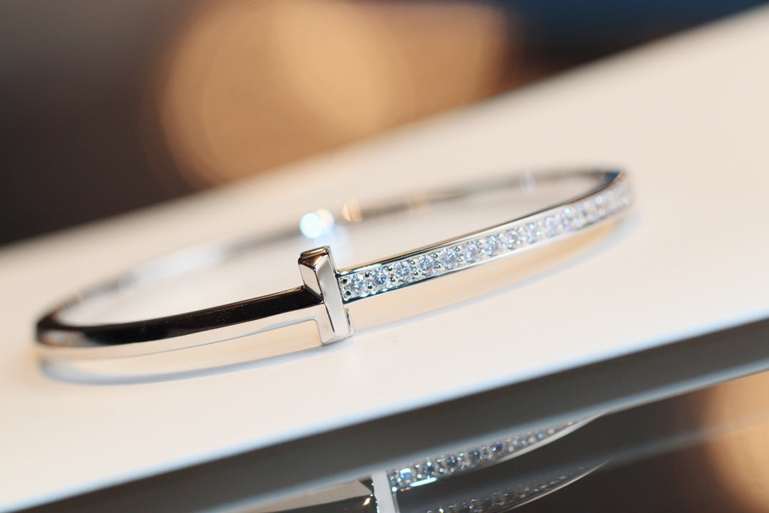 Tiffany Narrow T1 Hinged Bangle Cubic Zirconia Silver