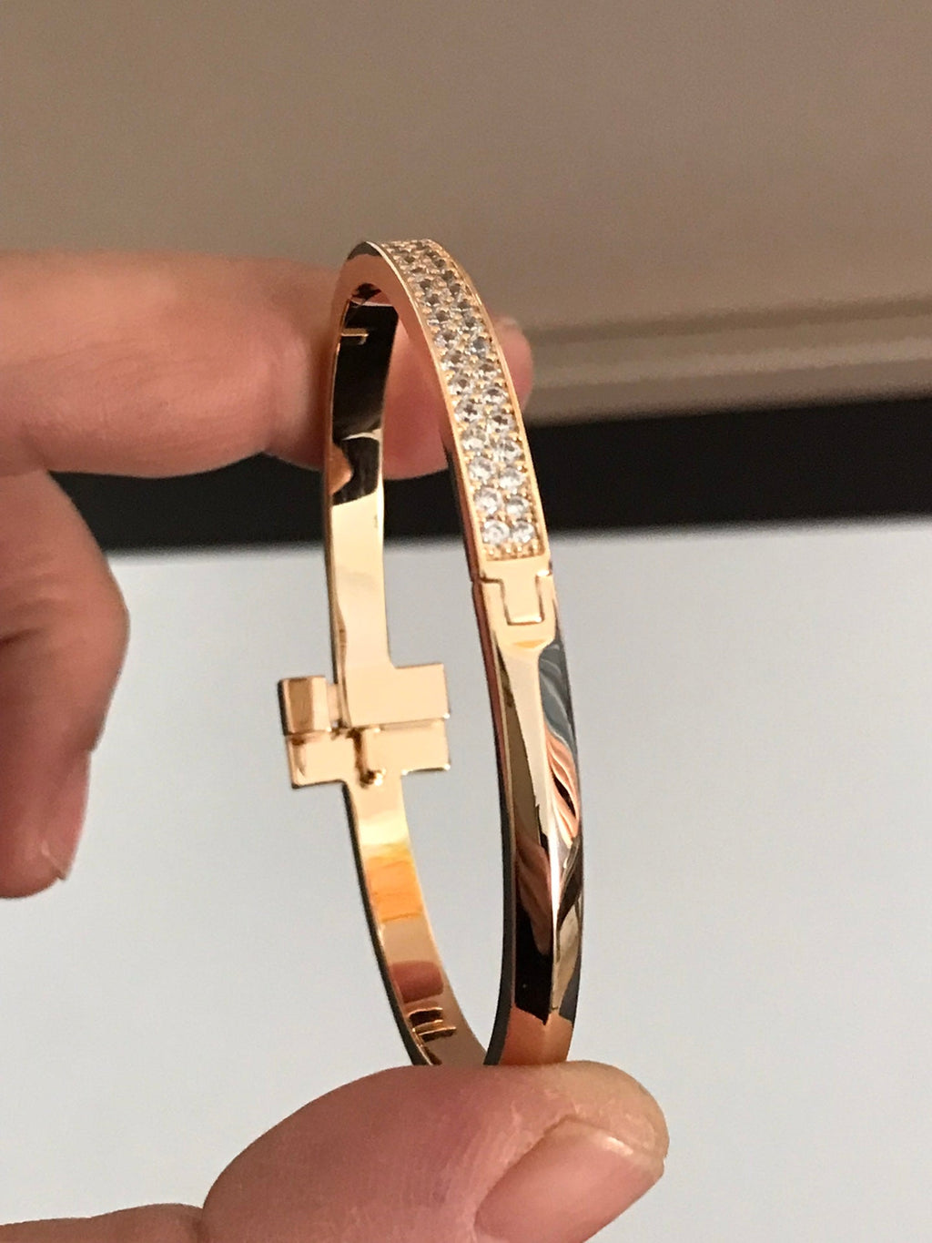 Tiffany T1 Wide Cubic Zirconia Hinged Bangle Pink Gold