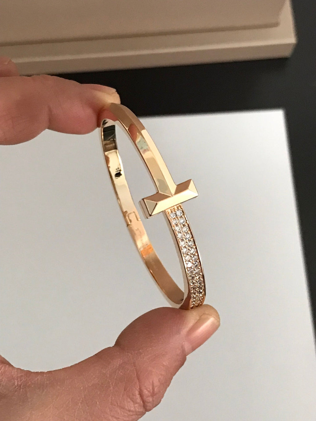 Tiffany T1 Wide Cubic Zirconia Hinged Bangle Pink Gold