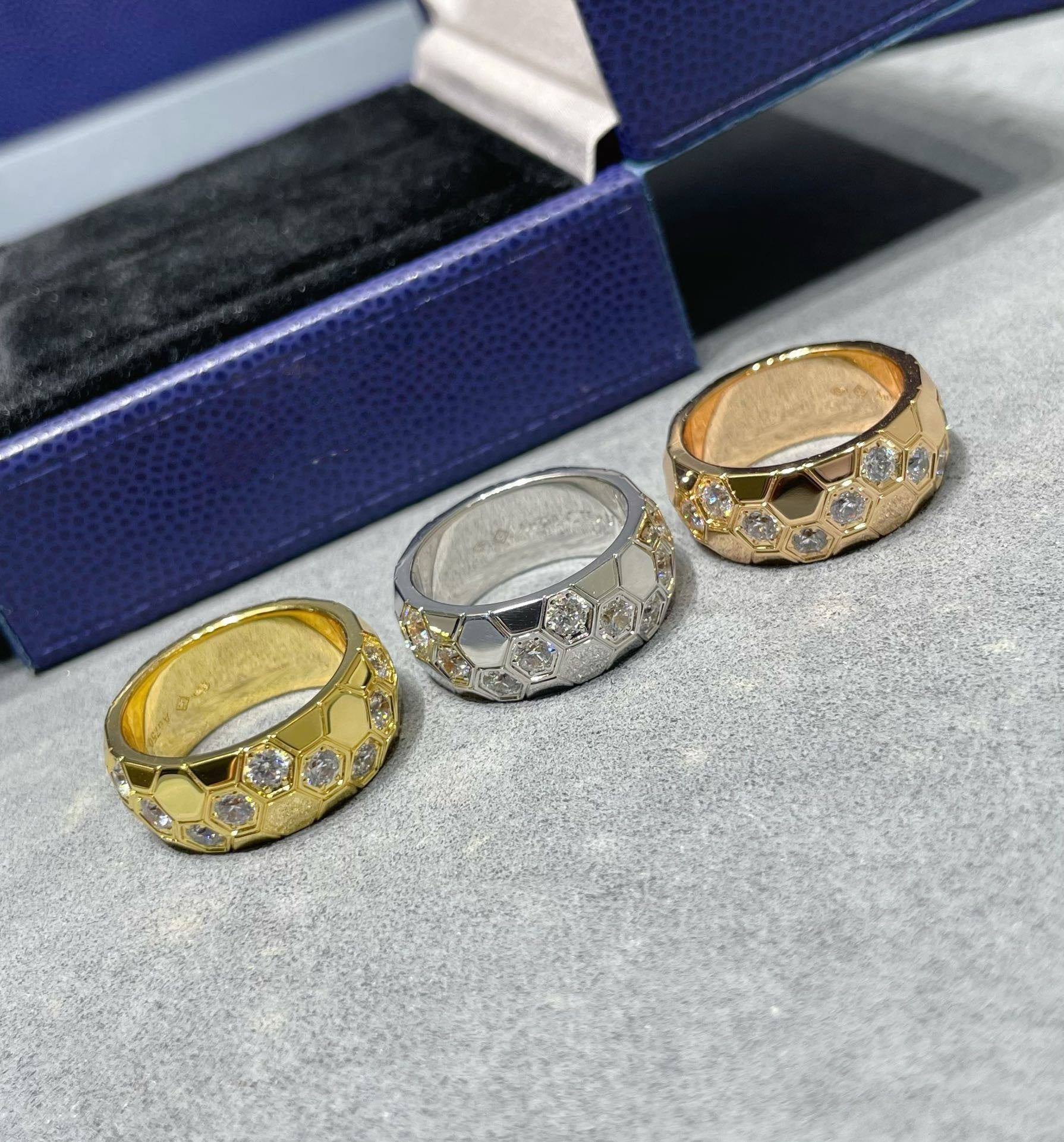 Chaumet Bee Love Cubic Zirconia Large Ring