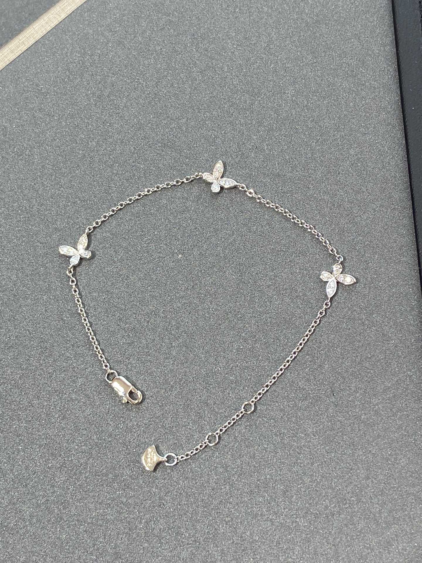Graff Classic Butterfly Petite Cubic Zirconia Silver Necklace