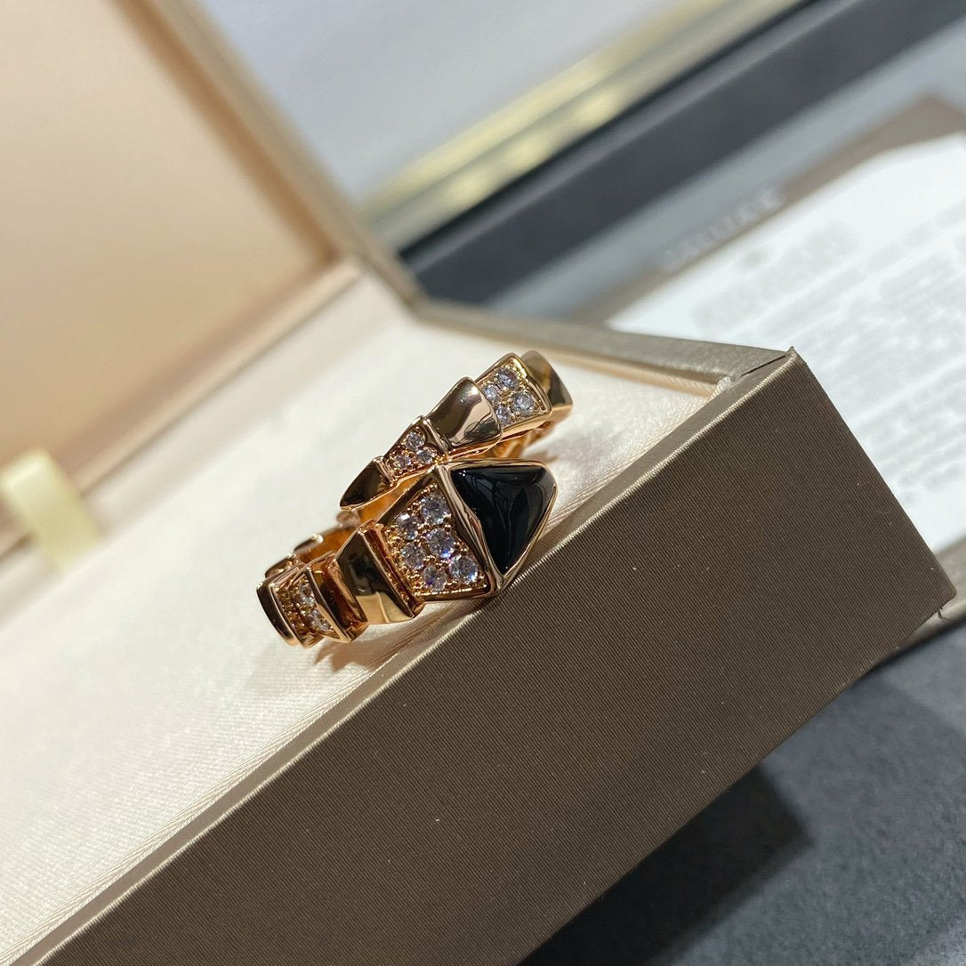 Bvlgari Serpenti Ring Gold Cubic Zirconia Onyx