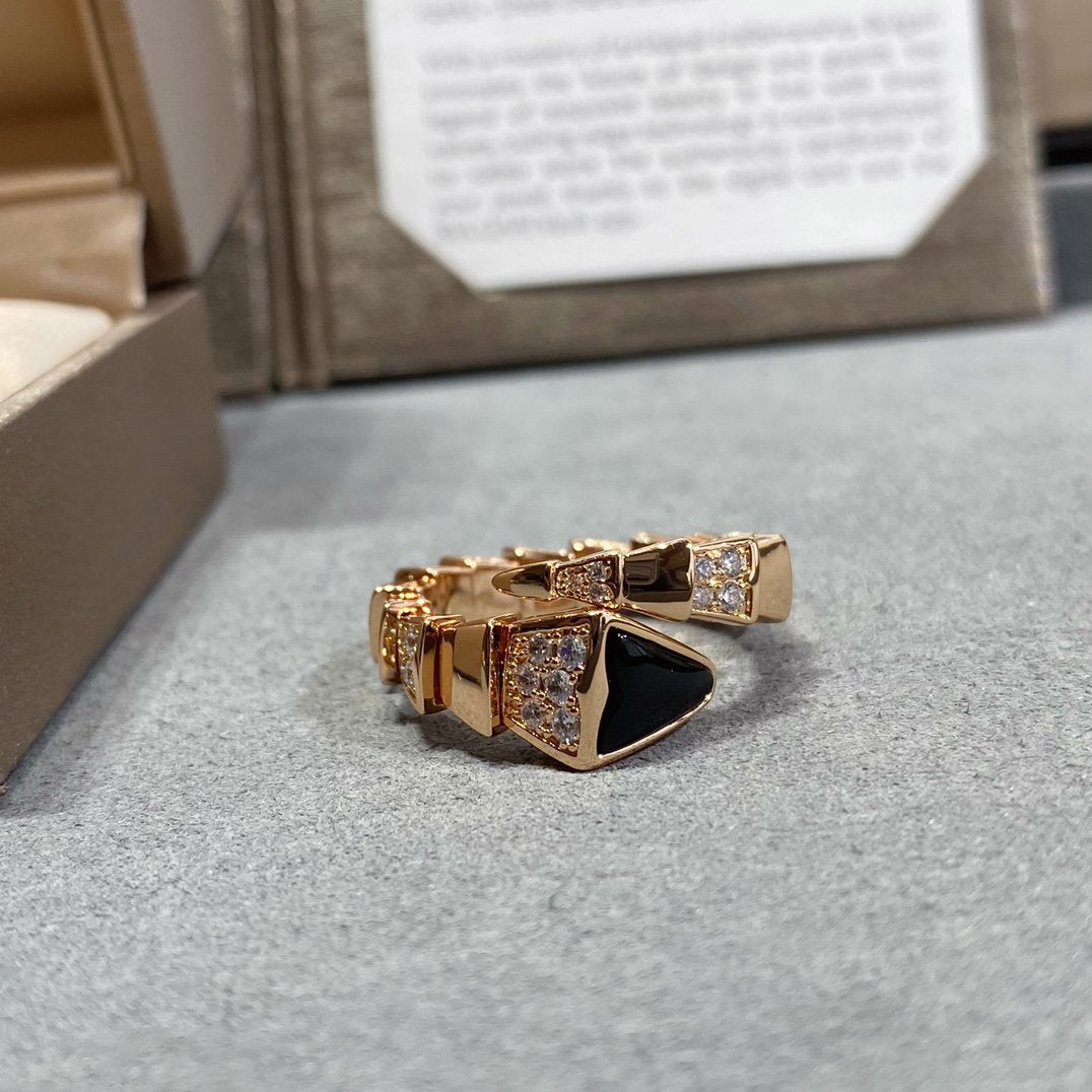 Bvlgari Serpenti Ring Gold Cubic Zirconia Onyx