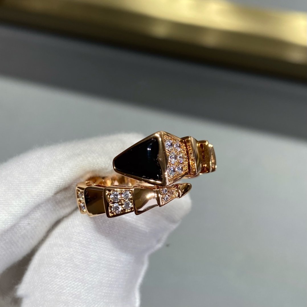Bvlgari Serpenti Ring Gold Cubic Zirconia Onyx