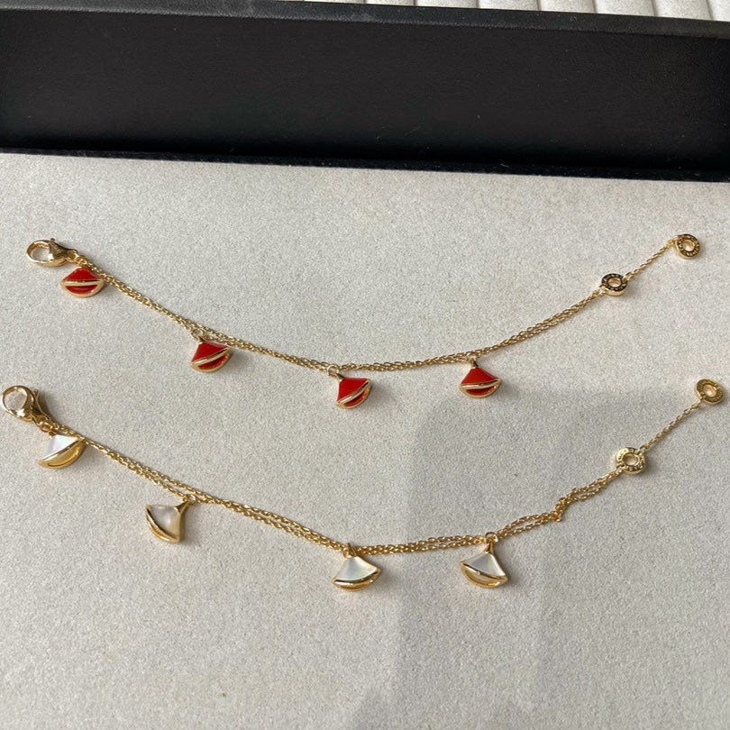 Bvlgari 4 Motif Gold Diva Dream Bracelet