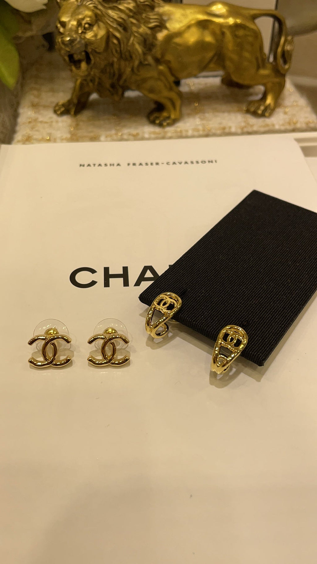 Chanel 2026 Hollowed-Out Gold Teardrop Earrings