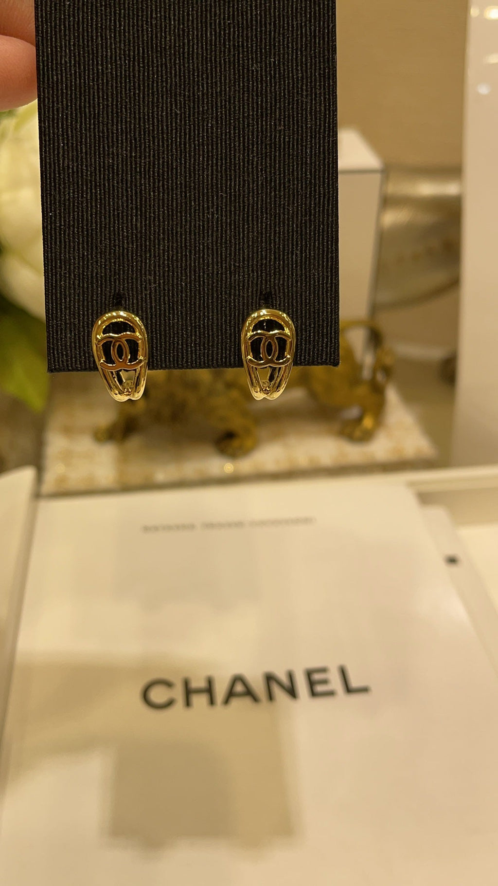 Chanel 2026 Hollowed-Out Gold Teardrop Earrings