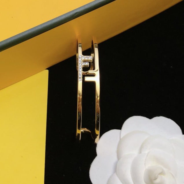 Fendi O'Lock Open Bracelet Gold Diamond