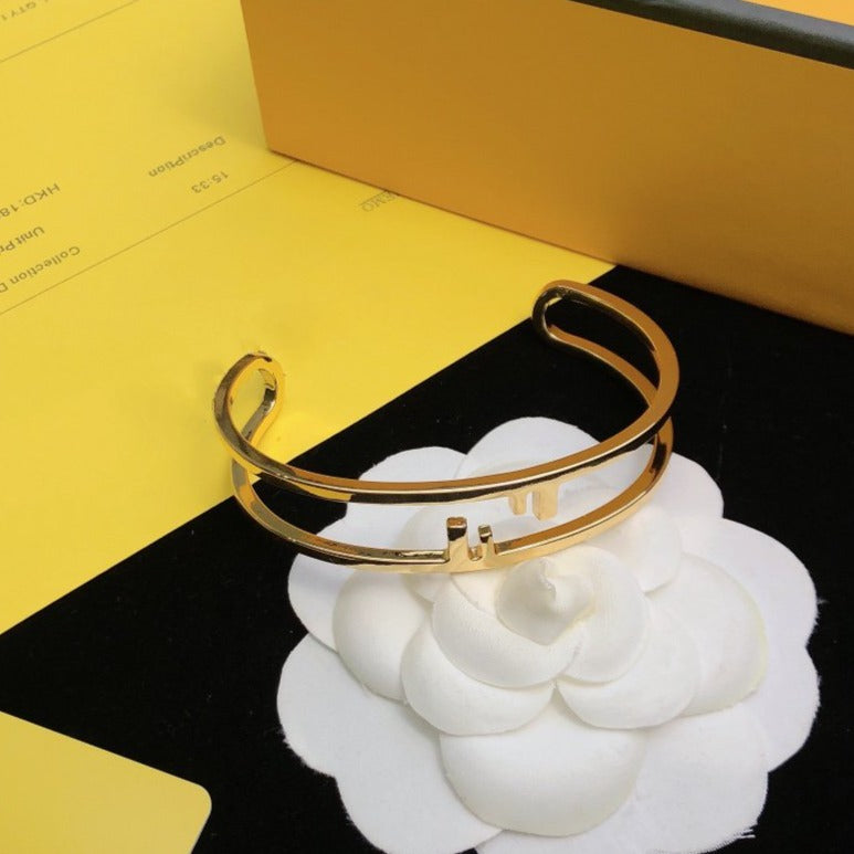 Fendi O'Lock Open Bracelet Gold