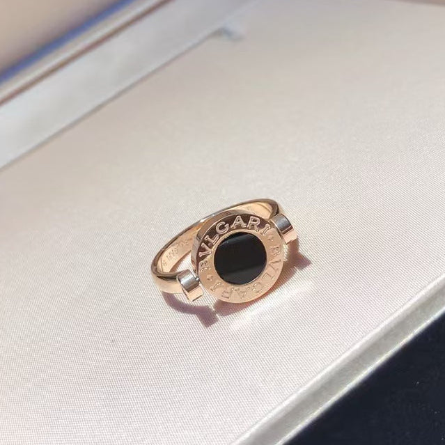 Bvlgari Rose Gold Flip Ring Set with Mother of Pearl and Onyx