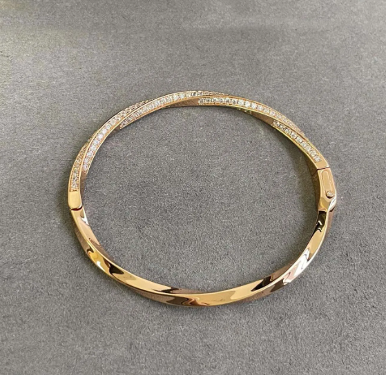 Graff Gra Spiral Cubic Zirconia Paved Bracelet