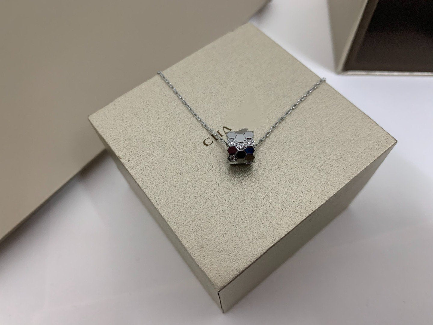 Chaumet Bee Love Cubic Zirconia Necklace