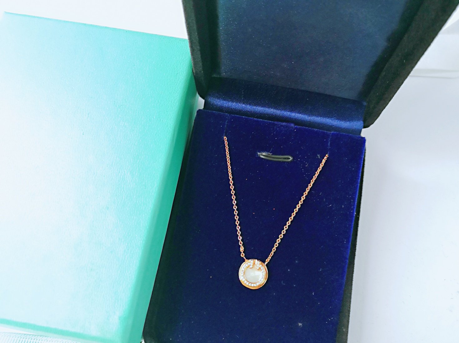 Tiffany Cubic Zirconia and Mother Pearl Circle Necklace Pendant