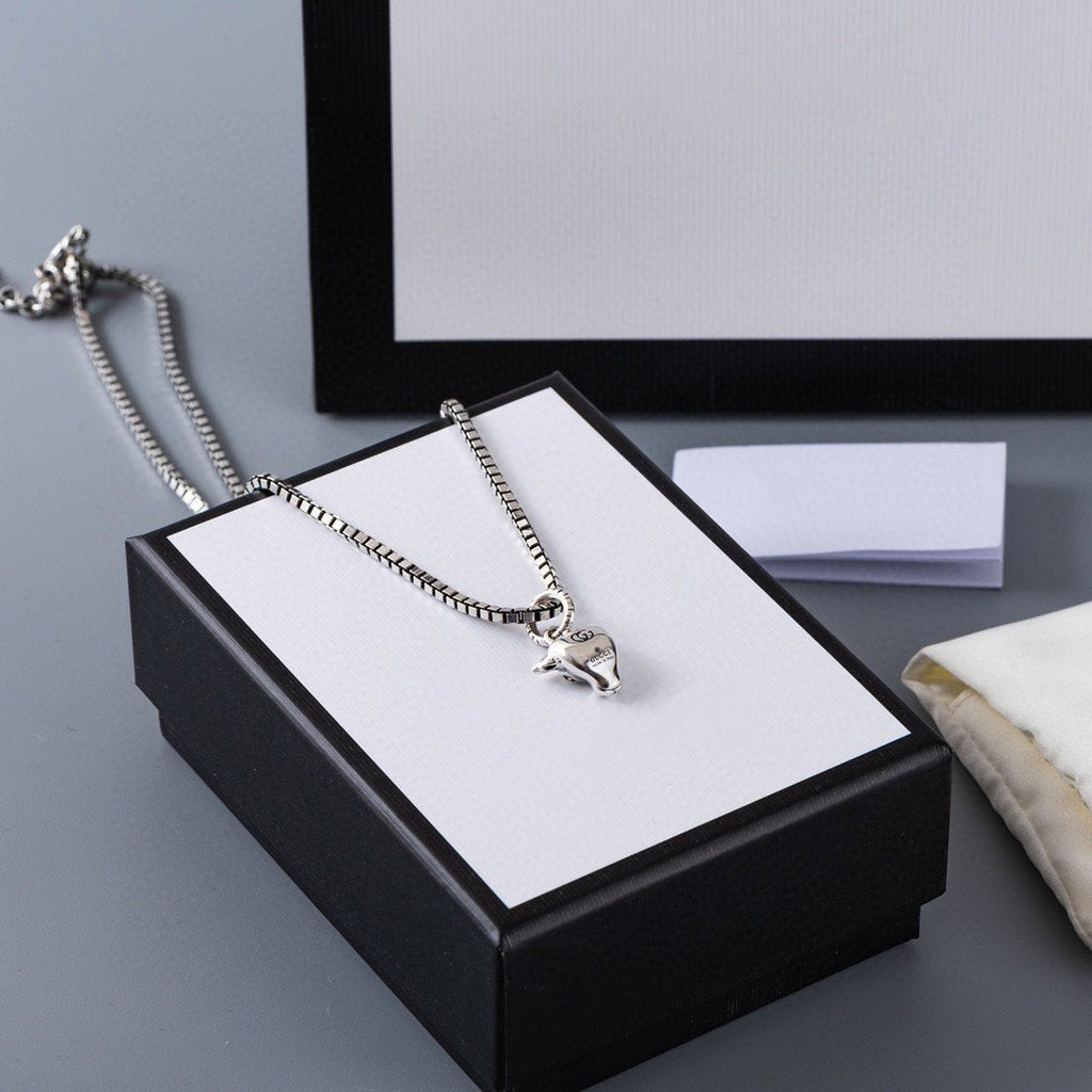 Gucci GG Double Classic Retro Sterling Silver Cow Necklace