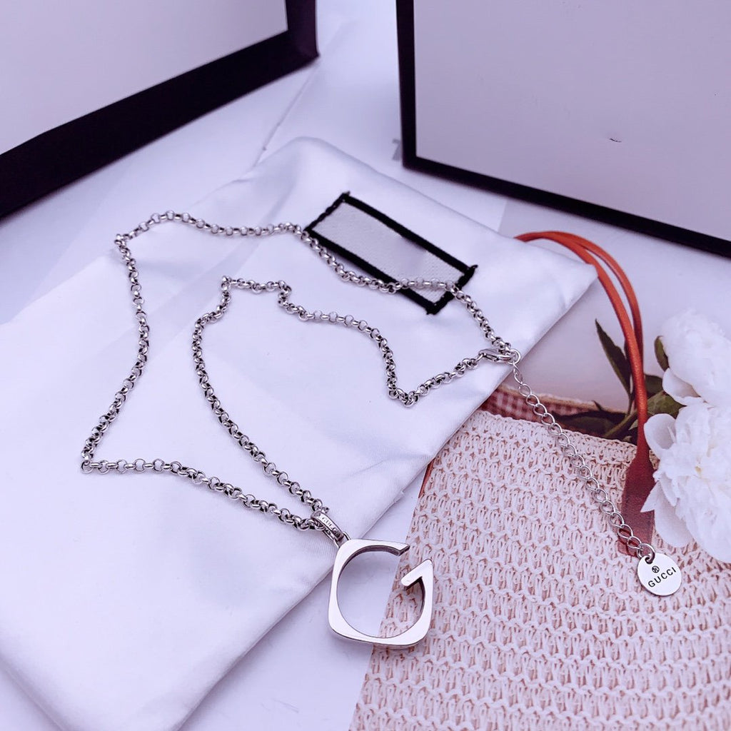 Gucci GG Pendant Necklace Logo Engraved G Charm Top Plate Silver