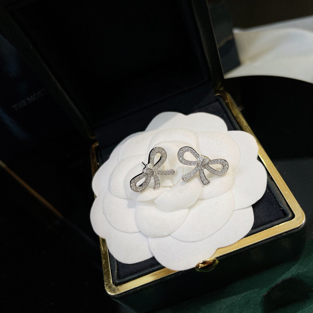 Graff Tilda Bow Mini Silver Diamond Stud Earrings