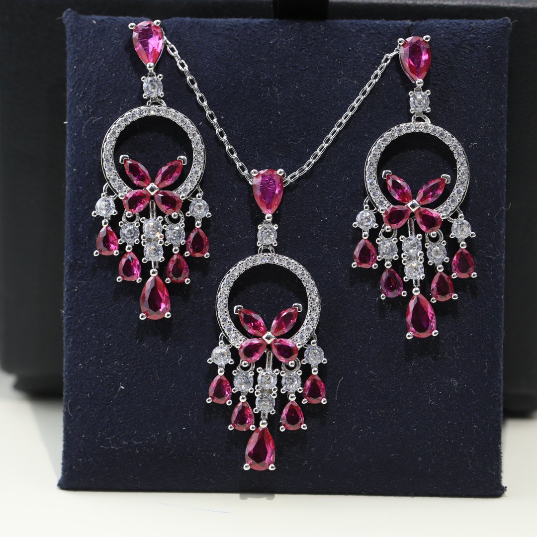 Graff Butterfly Chandelier Classic Pink Silver Cubic Zirconia Necklace