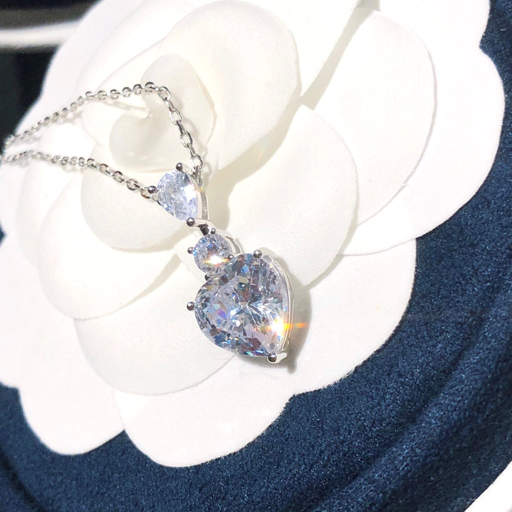 Graff Heart Water Silver Cubic Zirconia Paved Necklace
