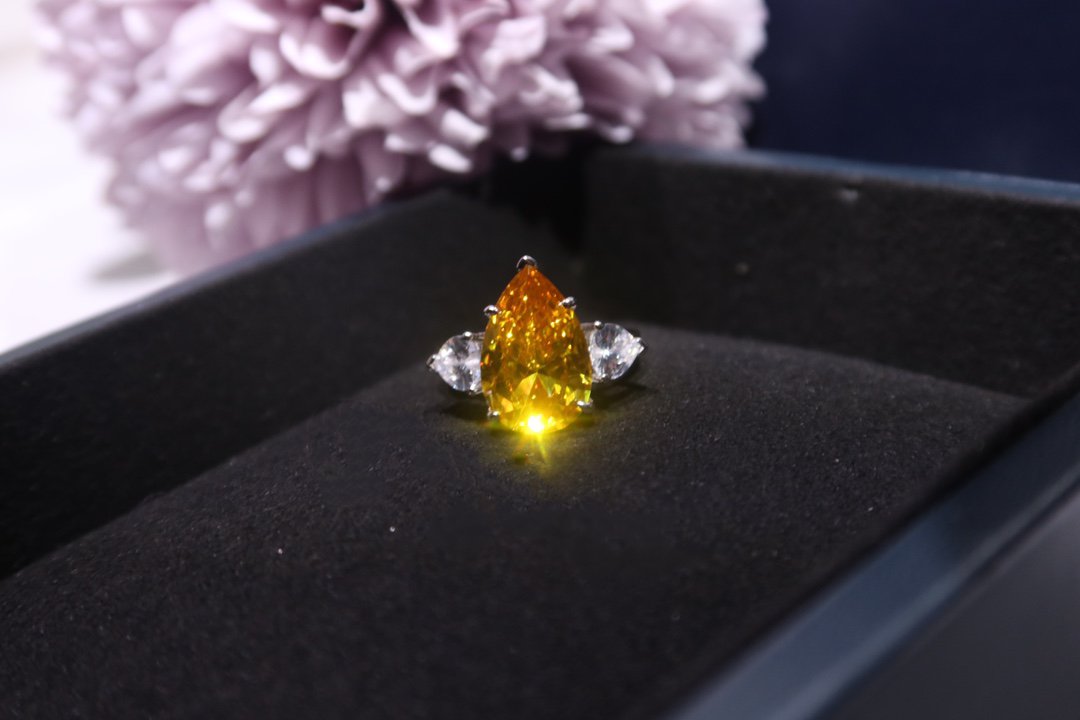 Graff Promise Pear Shape Yellow Silver Cubic Zirconia Ring