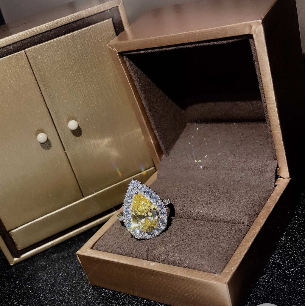 Graff Constellation Pear Shape Yellow Silver Cubic Zirconia Ring