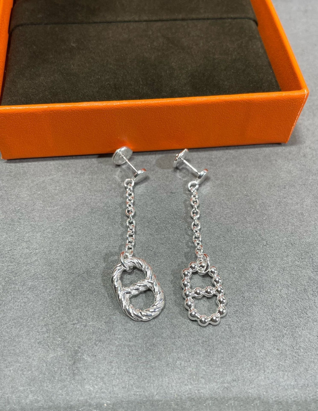 Hermes H Plain Silver Ab Pig Nose Earrings