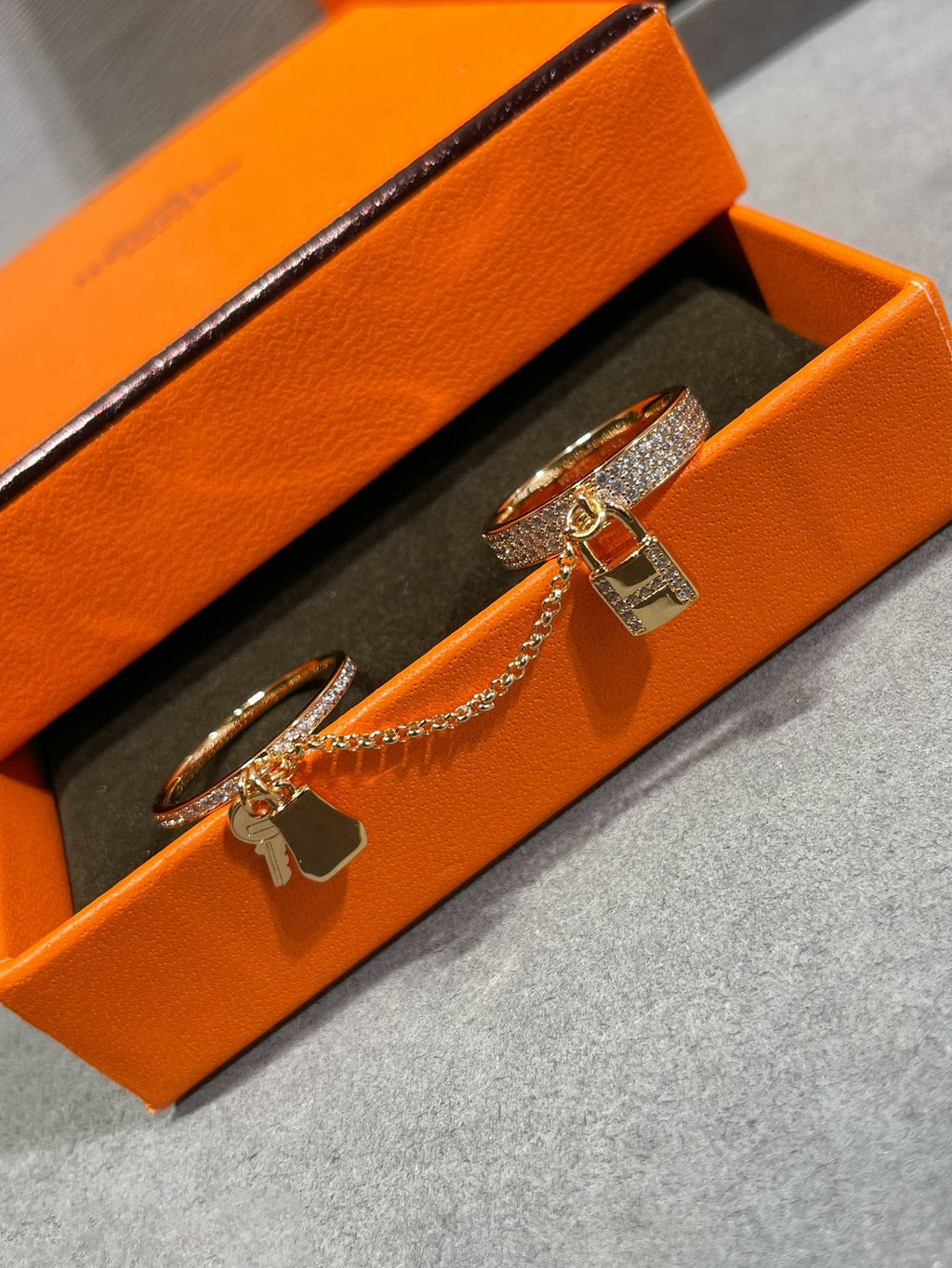 Hermes HM Kelly Clochette Double Ring in Rose Gold with Diamonds