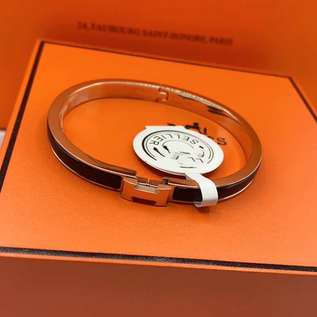 Hermes Classic HM Clic Black 8MM Enamel Bracelet