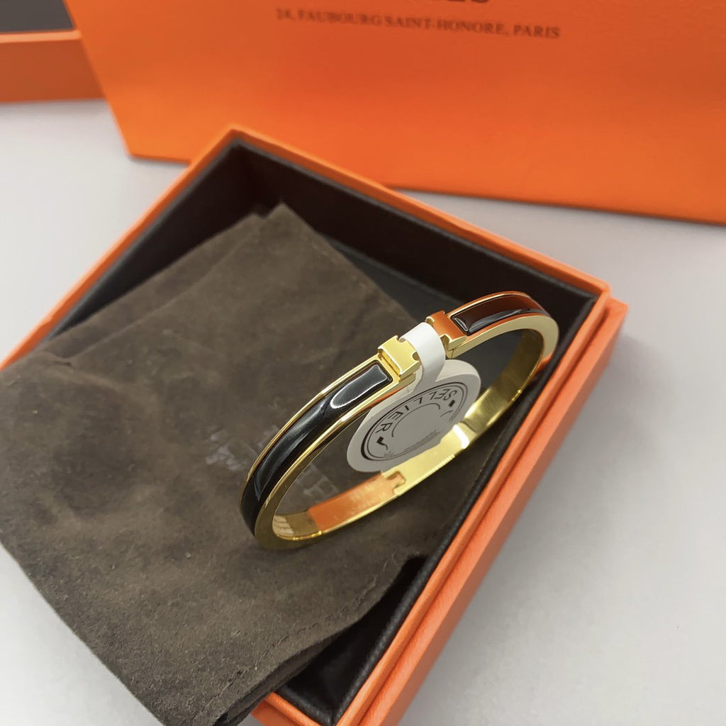 Hermes Classic HM Clic Black 8MM Enamel Bracelet