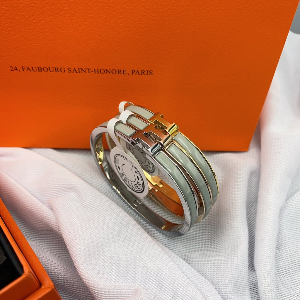 Hermes Classic HM Clic Green 8MM Enamel Bracelet