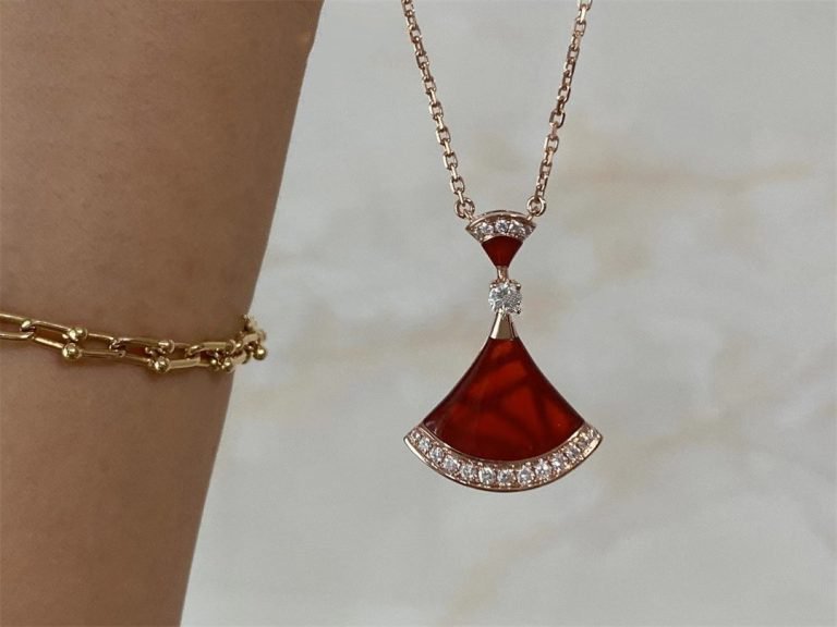 Bvlgari Dream Necklace Carnelian Cubic Zirconia