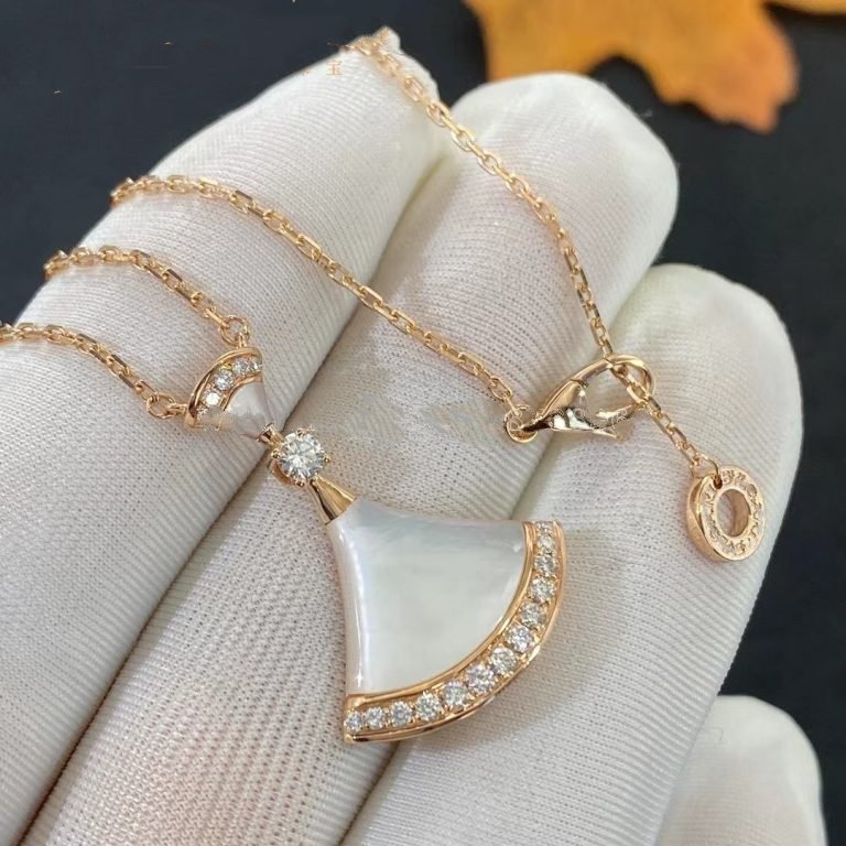 Bvlgari Dream Necklace MOP Pink Gold Cubic Zirconia