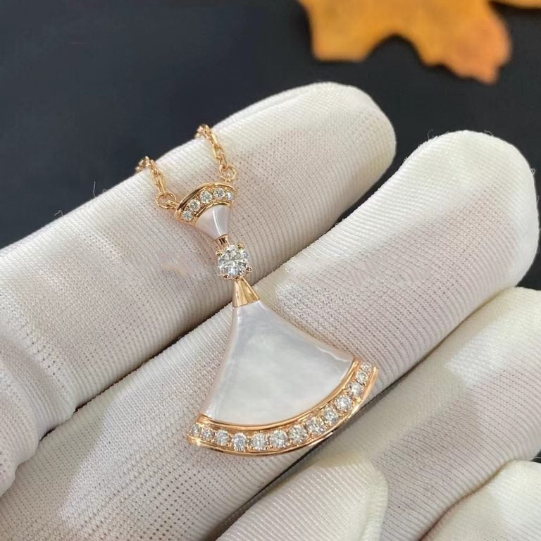 Bvlgari Dream Necklace MOP Pink Gold Cubic Zirconia